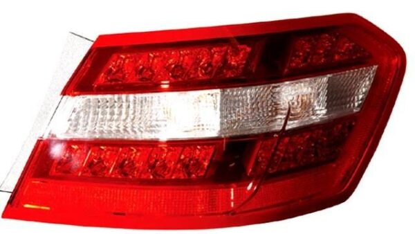 Piloto Trasero Derecho Mercedes W212 E Class Berlina año 2009 a 2013 LED