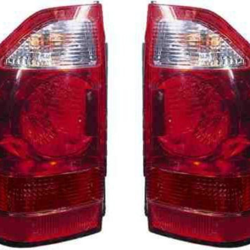 Piloto Trasero Derecho Mitsubishi Montero / Pajero año 2003 a 2006