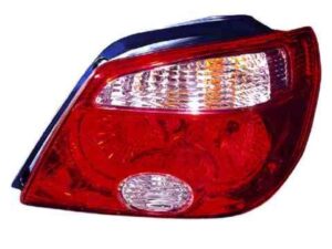 Piloto Trasero Derecho Mitsubishi Outlander año 2005 a 2007