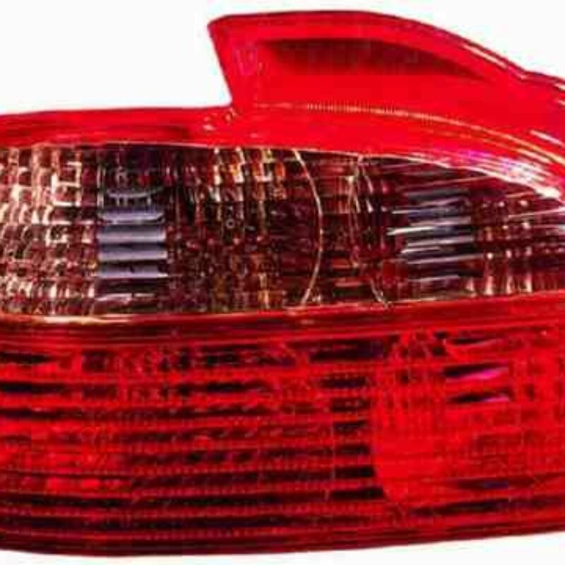 Piloto Trasero Derecho Toyota Avensis año 2000 a 2003 Restyling