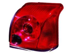 Piloto Trasero Derecho Toyota Avensis Sedan 4p año 2003 a 2006