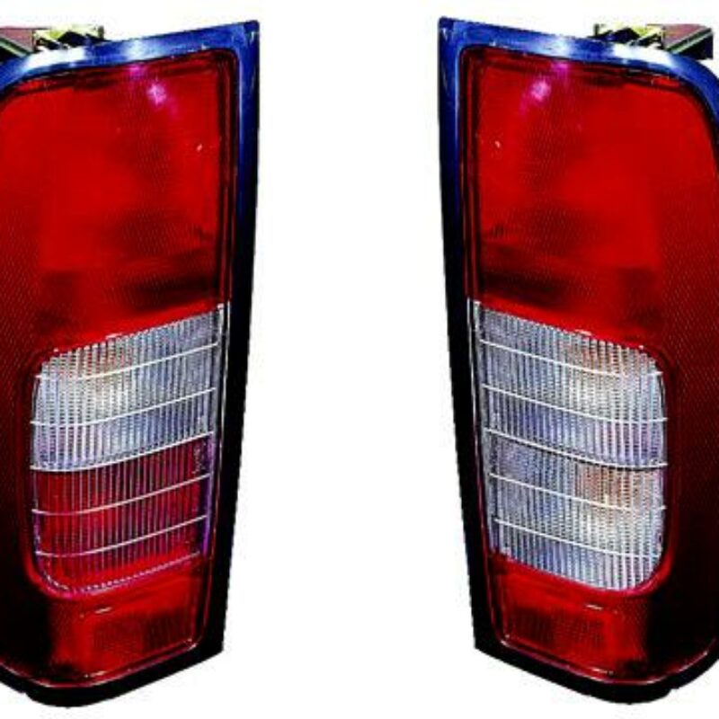 Piloto Trasero Izquierdo NISSAN NAVARA PICK-UP año 1998 a 2000 Con Luz de Niebla