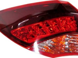 Piloto Trasero Izquierdo Renault Laguna III Berlina año 2011 a 2019 LED
