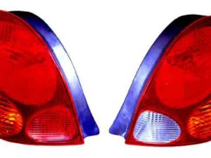 Piloto Trasero Izquierdo Toyota Corolla Hatchback 5p año 1999 a 2001