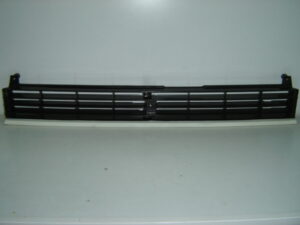 TOYOTA COROLLA 3P 86-*REJILLA