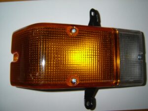 TOYOTA DYNA BU60 84-*FARO FRONTAL DERECHO