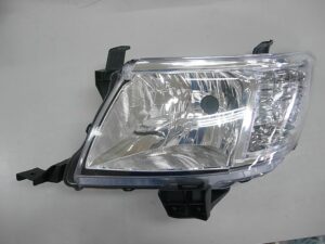 TOYOTA HILUX 11- FARO IZQUIERDO MANUAL/ELECTRICO H4
 REF: 108.908302