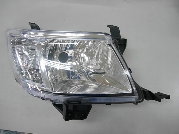 TOYOTA HILUX 11- FARO DERECHO MANUAL/ELECTRICO H4
 REF: 108.908301