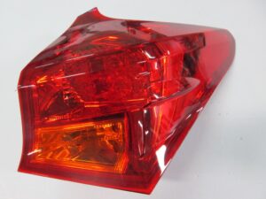 TOYOTA AURIS 13-*FARO TRASERO DERECHO PUNTA LED (KOITO)