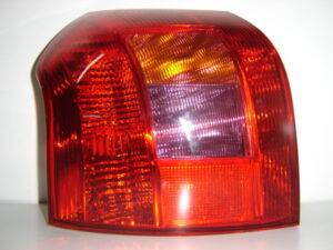 TOYOTA COROLLA 02-*FARO TRASERO IZQUIERDO H/B