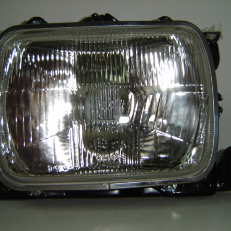 BEDFORD BRAVA 88- FARO IZQUIERDO
 REF: 108.300302