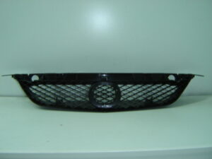 MAZDA 323 01-03*REJILLA