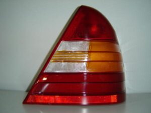 Cristal Trasero Derecho (rojo/blanco/amarillo) Mercedes C W202 93- Ref 103F13081820