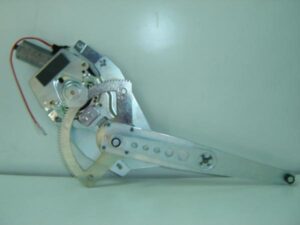 Elevalunas Eléctrico Delantero Izquierdo Renault Kangoo 97- Ref 106.190302