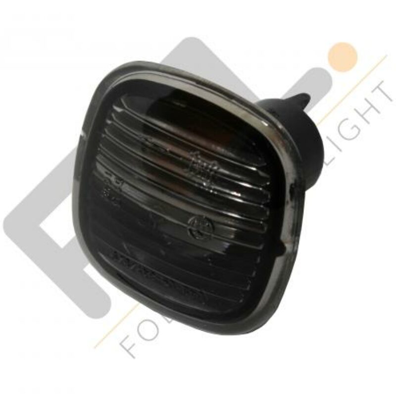 Piloto Lateral Derecho/izquierda (ahumado-preto) Audi A4 94- Ref 103F02181351