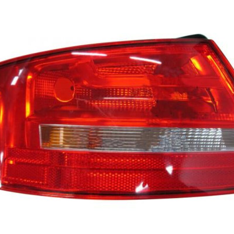 Piloto Trasero Izquierdo (canto 4p) Audi A4 12- Ref 103F02281773