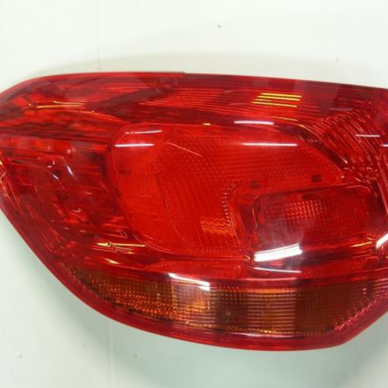Piloto Trasero Izquierdo (rojo/rojo Sw) Opel Astra 10- Ref 103F16481775