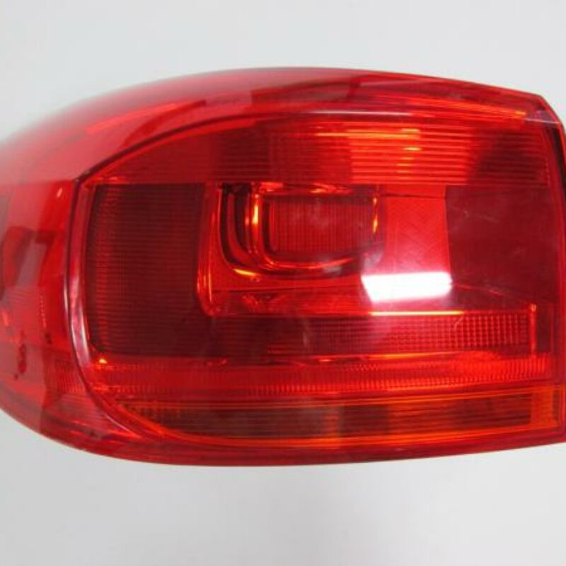 Piloto Trasero Izquierdo Vw Tiguan 11- Ref 103F23610771